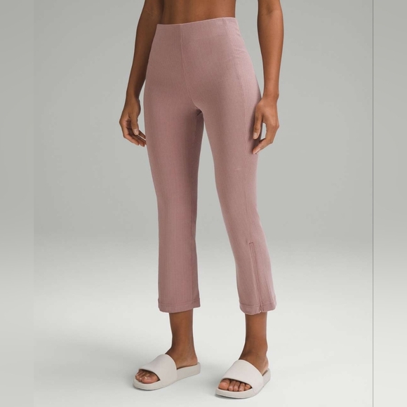 Lululemon Softstreme leggings - Picture 1 of 13